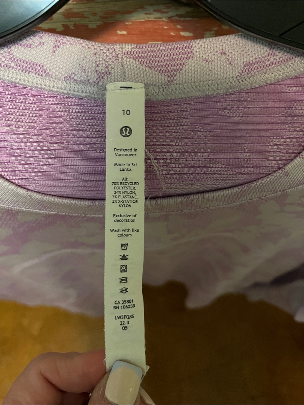 lululemon athletica Light Purple Floral Long Sleeve Tee Sz 10 - Picture 2 of 6